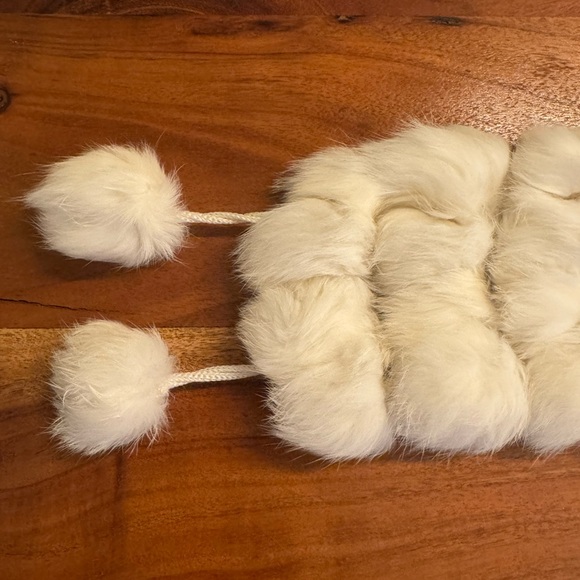 White Rabbit Fur Scarf - Picture 3 of 4